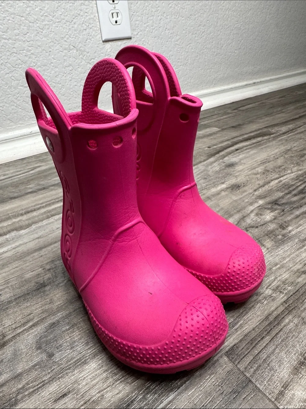 Crocs Kids Waterproof Pink Handle It Rain Boots Size 9C